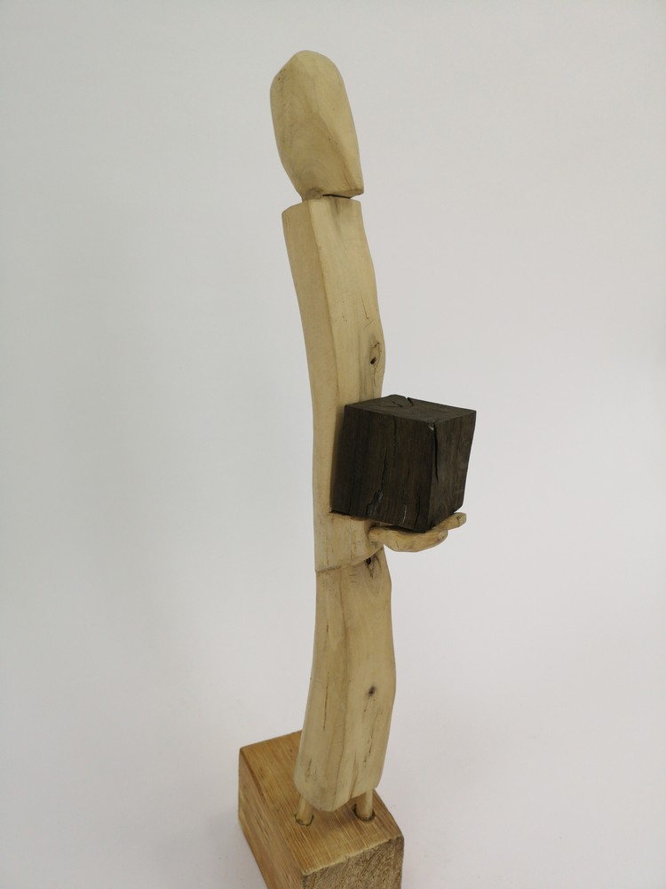 Скульптура Ноша обывателя от Art Магазина Абрис Клуб